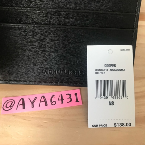 Michael Kors Wallet🎈🎈 - Picture 3 of 5